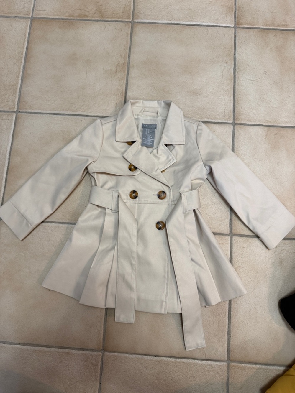 Classic Double-Breasted Trench Coat in Light Beige, 18M